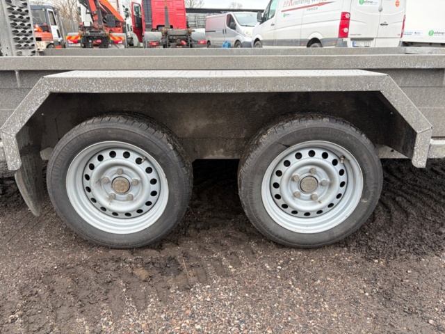 1493303-16 Machine trailer - Saris -2022