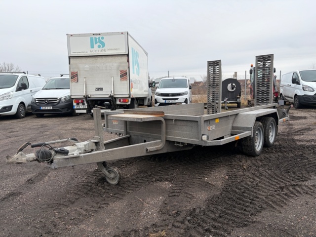 1493303-4 Machine trailer - Saris -2022