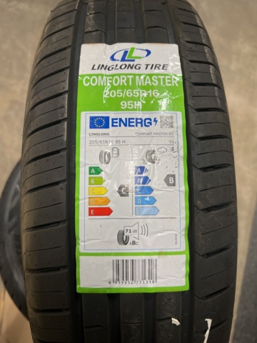 1493256-3 4 st Sommardäck LingLong 205/65 R16