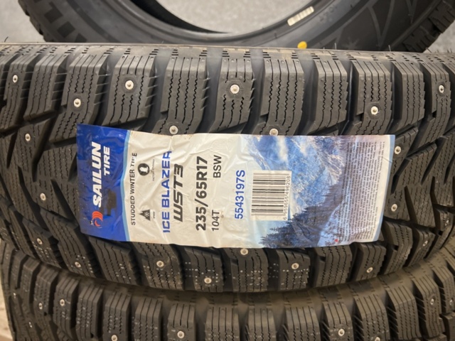 1493257-4 4 st Dubbdäck Sailun 235/65 R17