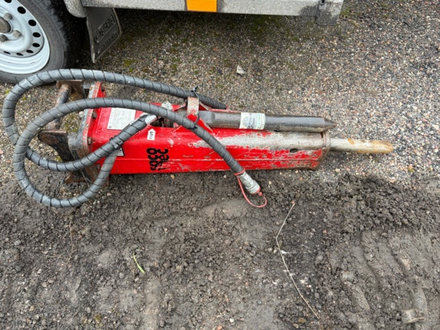 1493304-1 Hydraulic breaker with chisel - Socomec DMS 95/2 -2012