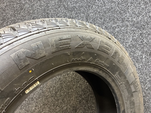 1493319-2 1 st Friktionsdäck Nexen 215/65 R16