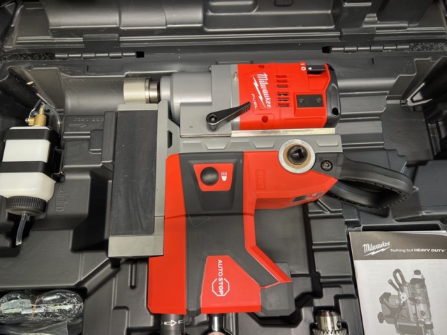 1493342-6 Magnetic drill Milwaukee M18 FMDP-0C