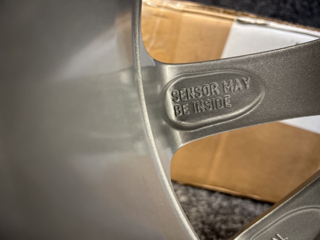 1493348-6 2 st Fälgar till Ford - 2238241