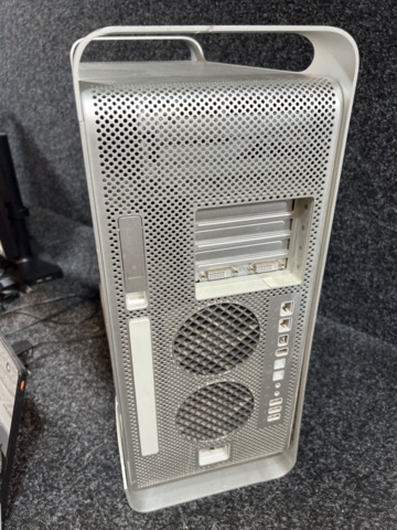 1384788-7 Samling med kontorselektronik - HP, Apple, Samsung m.fl.