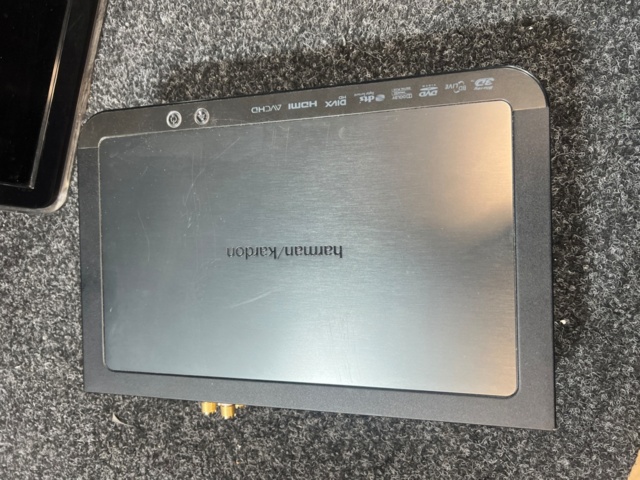 1384788-11 Samling med kontorselektronik - HP, Apple, Samsung m.fl.