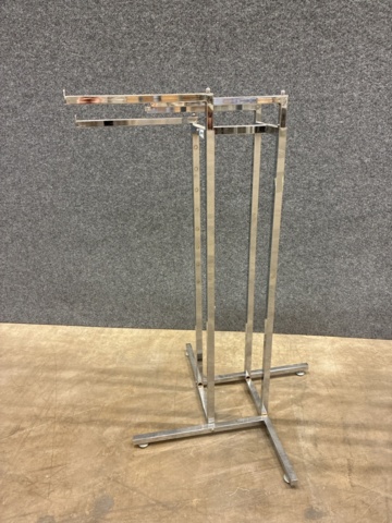 1493446-5 5 pcs Clothes racks