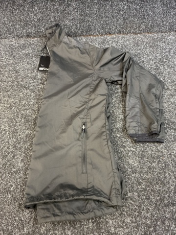 1493447-5 6 pcs Sweaters, size XL