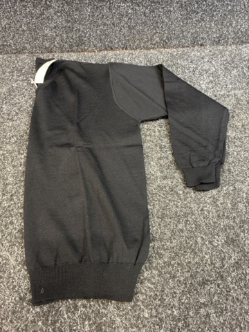 1493448-7 6 pcs Sweaters, size XXL