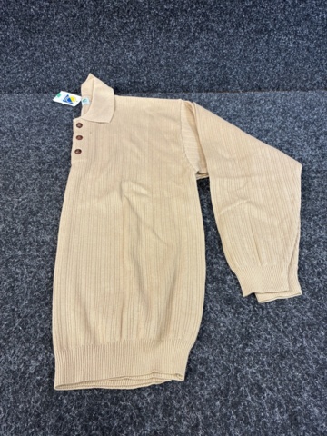 1493449-8 6 pcs Sweaters, size L