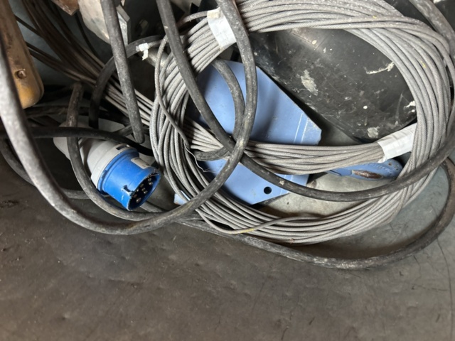 1455023-6 Material hoist with wire rope and control - Geda Maxi 150 S -2020