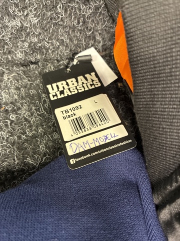 1493482-5 7 pcs Sweaters & jacket, size L-XL