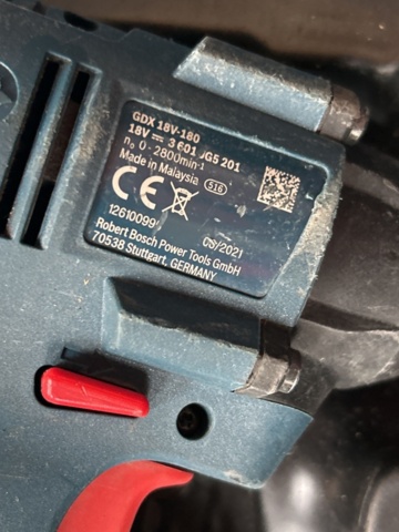 1455025-19 Various power tools - Makita, Bosch, DeWalt and others.