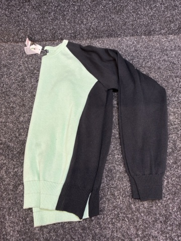 1493482-9 7 pcs Sweaters & jacket, size L-XL