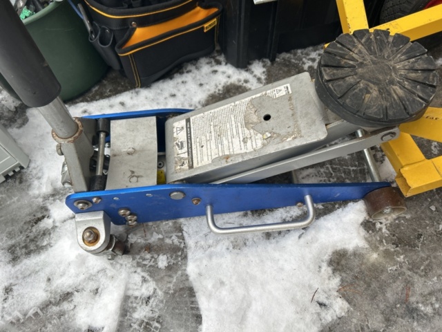 1455027-7 Various tools and work equipment