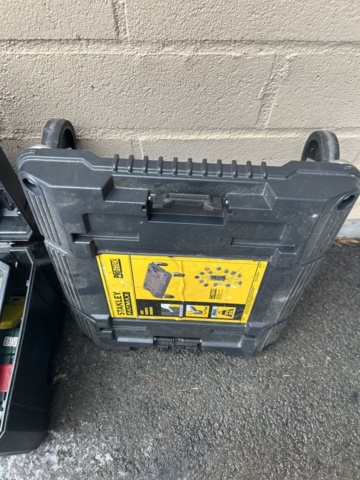 1455027-13 Various tools and work equipment