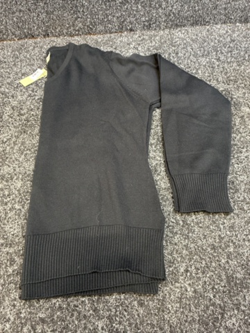 1493483-8 6 pcs Sweaters & jacket, size XXL