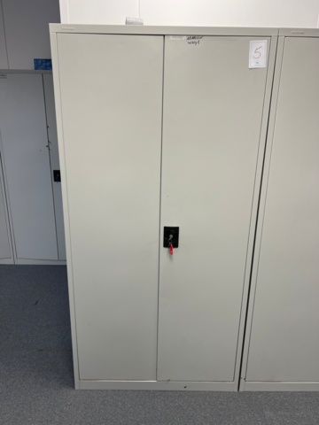 1494005-1 Tool cabinet
