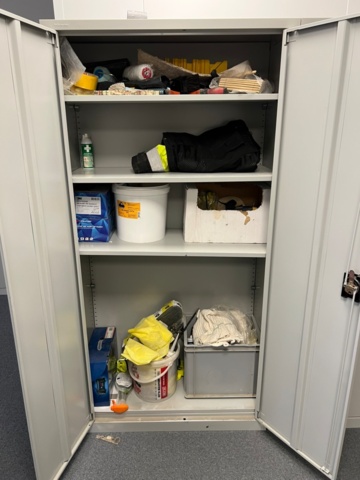 1494005-2 Tool cabinet