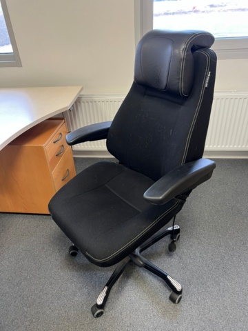 1494009-3 Office space