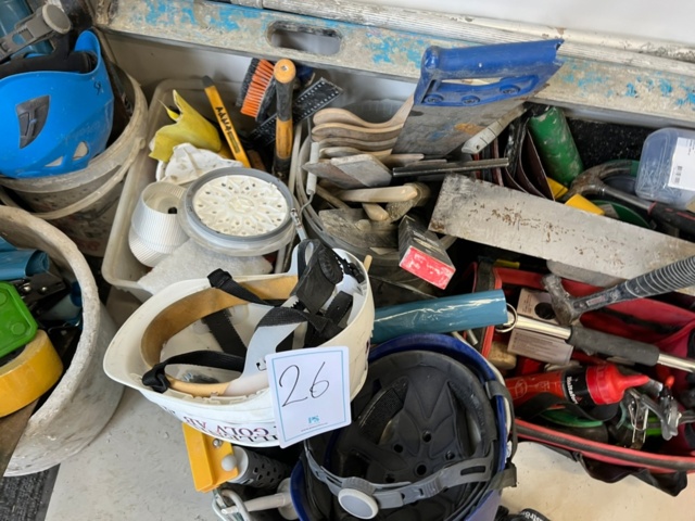 1494026-3 Various hand tools and implements