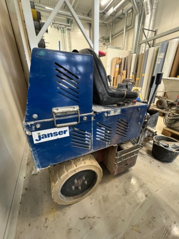 1494030-9 Mobile carpet stripper Janser