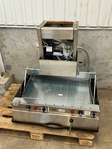 1344236-2 Vara Metall elektriskt stekbord / tippbart stekbord