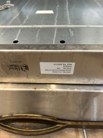 1344236-9 Vara Metall elektriskt stekbord / tippbart stekbord