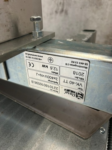 1344236-11 Vara Metall elektriskt stekbord / tippbart stekbord