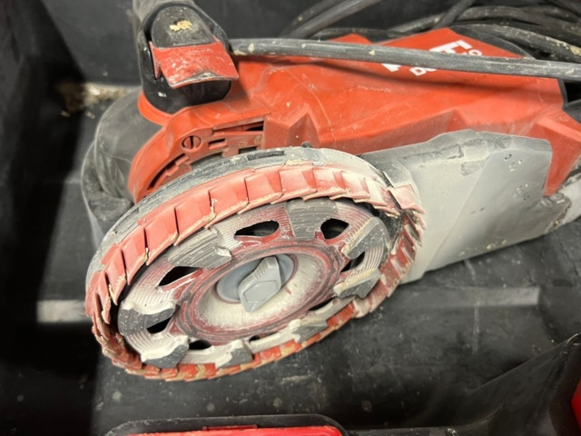 1494067-4 Concrete grinder Hilti DGH 150