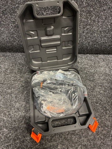 1494573-5 Vacuum suction cup with gauge and pump for tiles/glass (200 kg)