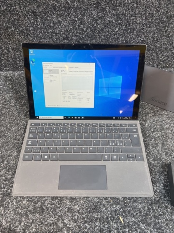 1469620-2 Tablet with keyboard and docking station - Microsoft Surface