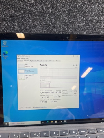 1469620-4 Tablet with keyboard and docking station - Microsoft Surface