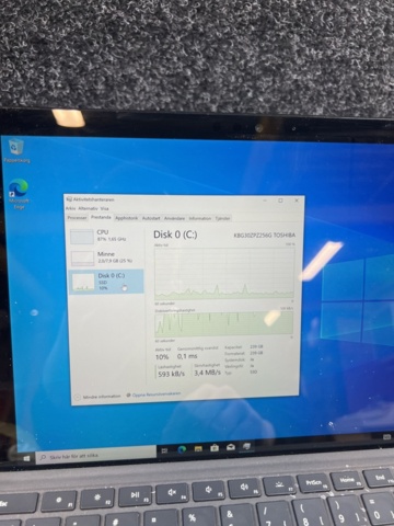 1469620-5 Tablet with keyboard and docking station - Microsoft Surface