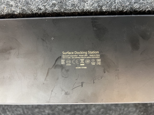 1469620-9 Tablet with keyboard and docking station - Microsoft Surface