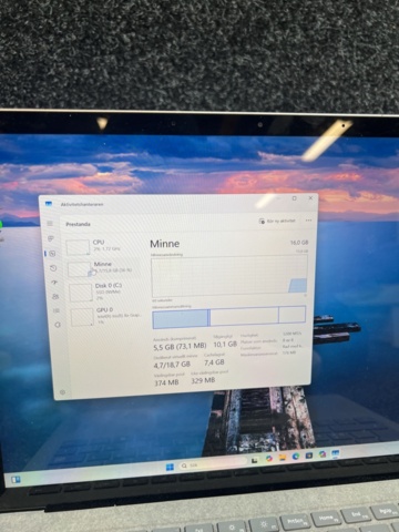 1469621-5 Laptop with charger - Microsoft Surface Laptop