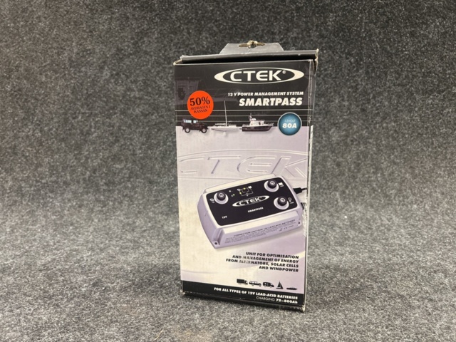 1494599-1 Batteriladdare smartpass, CTEK