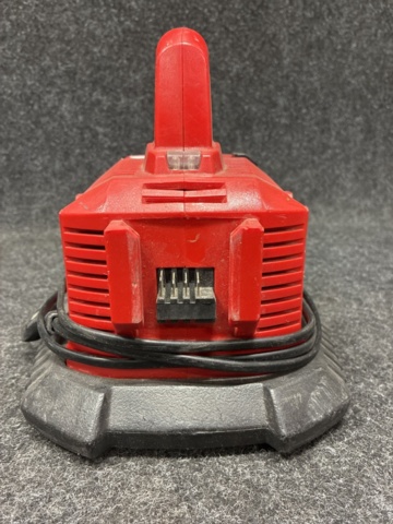 1494611-4 Multicharger Milwaukee M1418C6