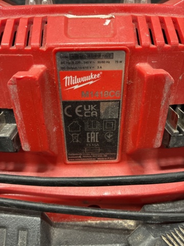 1494611-6 Multicharger Milwaukee M1418C6