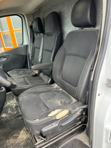 1494158-13 Nissan NV300 Van 2.9t 2.0 dCi Manual, 145hp, 2020