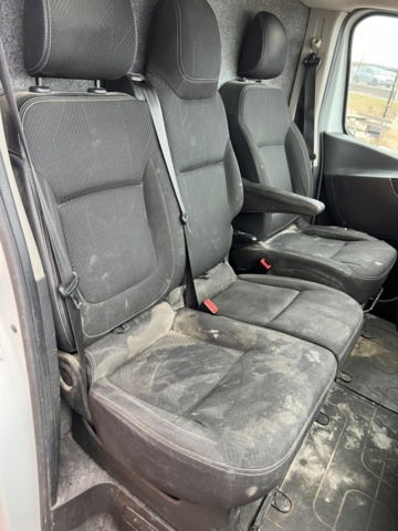 1494158-18 Nissan NV300 Van 2.9t 2.0 dCi Manual, 145hp, 2020