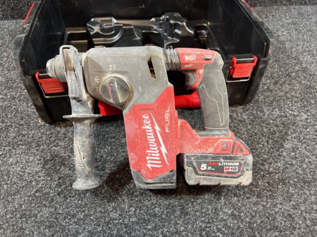 1469628-4 Hammer drill with accessories - Milwaukee M18 FH