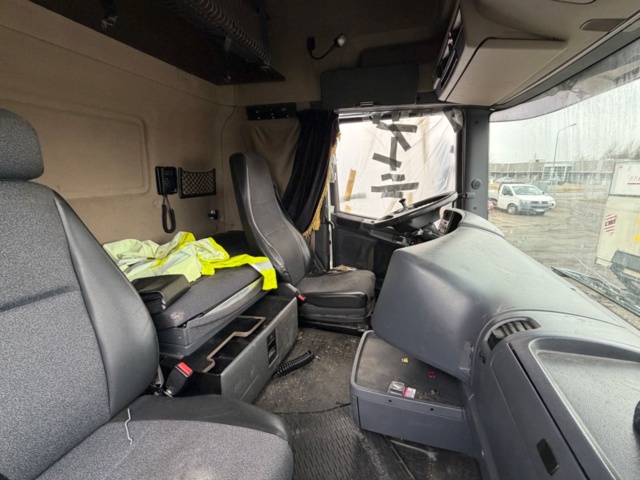1368065-27 Scania R420 6x2 11.7 Automatisk, 420hk, -2009