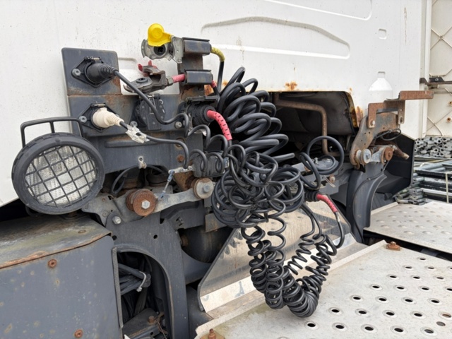 1368065-13 Scania R420 6x2 11.7 Automatisk, 420hk, -2009