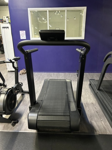 1408025-4 Xebex Fitness AirRunner – Manual curved treadmill