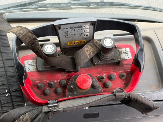 1368062-29 Scania R420 6x2 11.7 Manual, 420hp, 2009