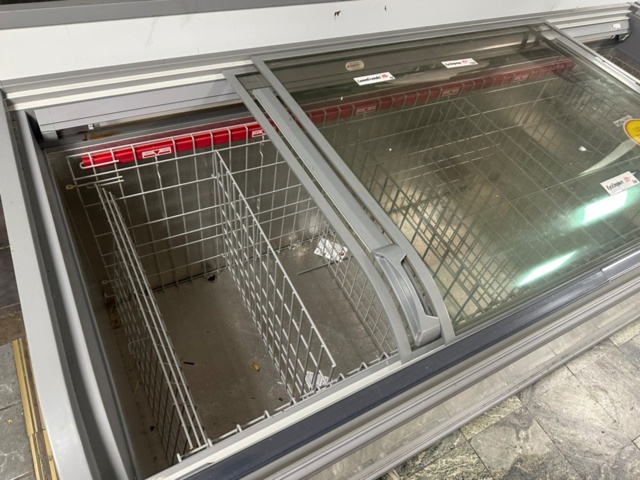 1495411-3 Frysdisk AHT PARIS 210