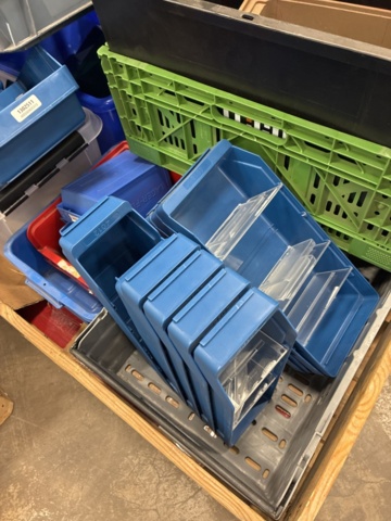 1495442-3 Assortment of plastic bins