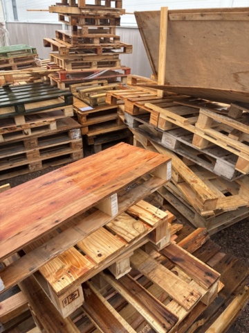 1495475-19 Disposable pallets & miscellaneous wood