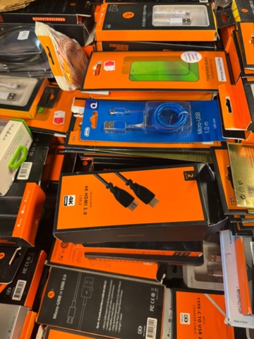 1405555-9 Technology party – approx. 1600 accessories